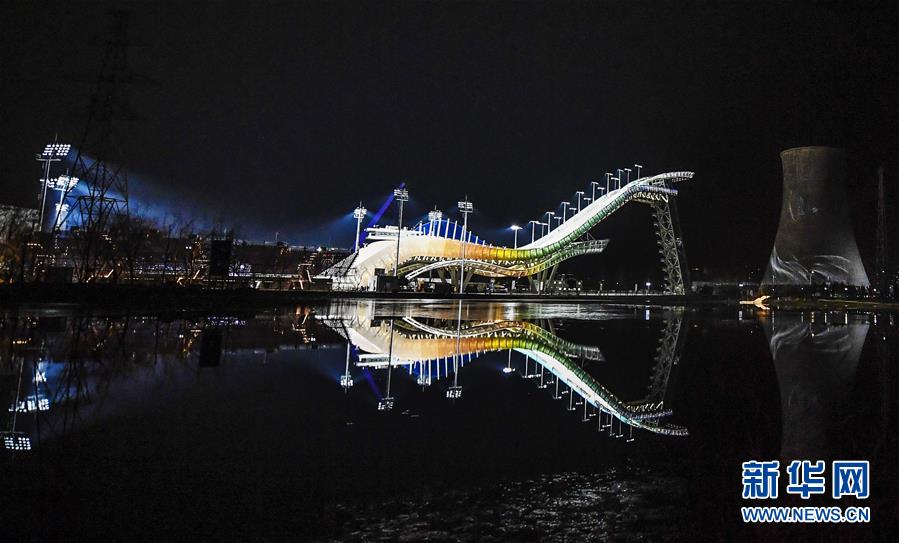 (新華全媒頭條·小康圓夢·圖文互動)(5)恢宏史詩耀千秋——寫在中國共產(chǎn)黨帶領(lǐng)中國人民全面建成小康社會之際