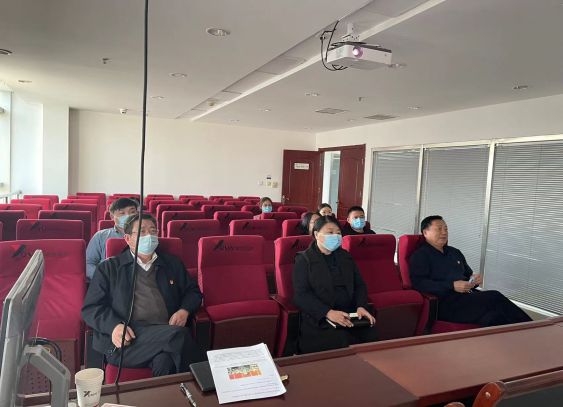 關(guān)于收看“高舉偉大旗幟、牢記領(lǐng)袖囑托、做到‘兩個(gè)確?！钊雽W(xué)習(xí)貫徹省第十一次黨代會精神集中宣講視頻”的活動簡報(bào)